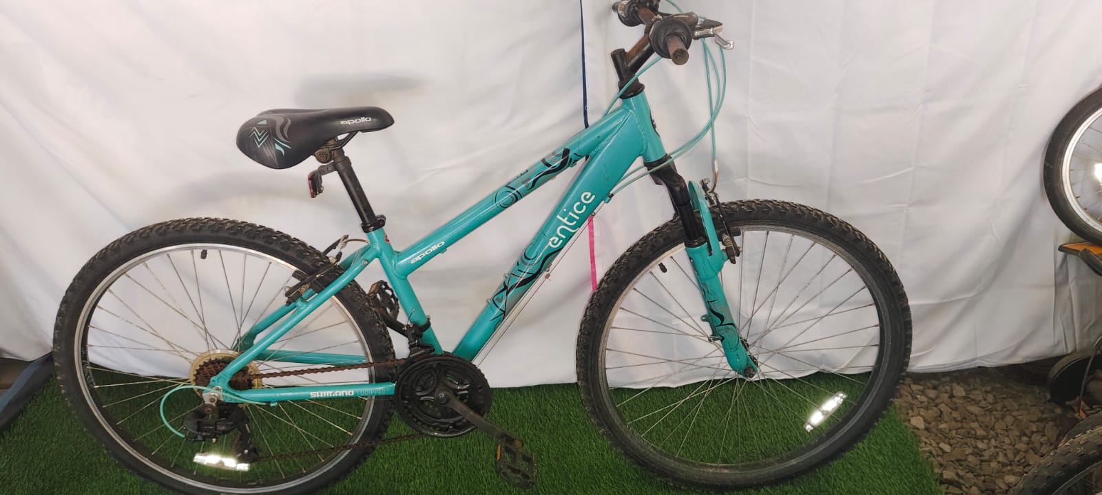 Mountain bike size 26 Shimano group set