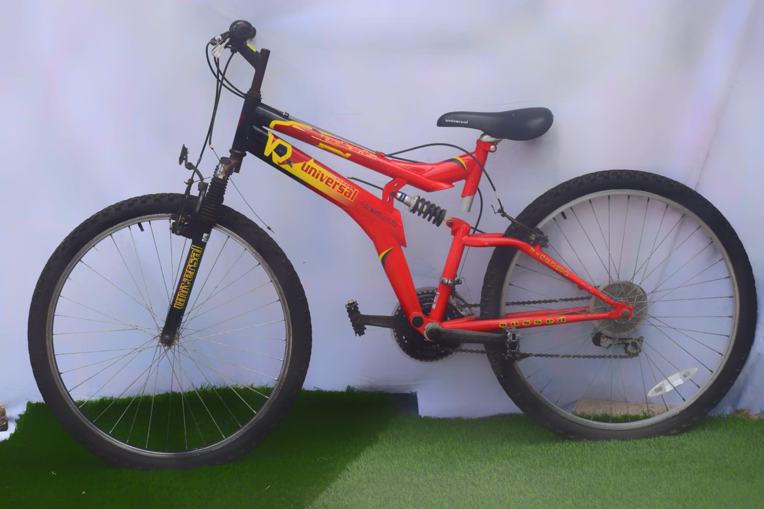 Universal Mountain Bike